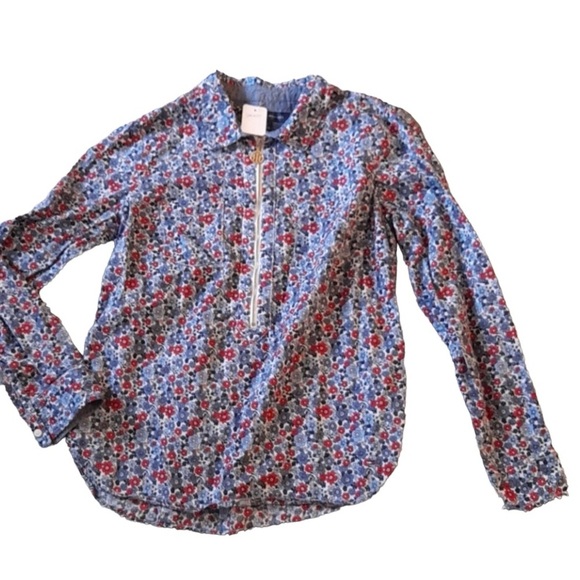 🎊3 FOR $10 TOMMY HILLFIGER WOMENS SMALL BUTTON DOWN BLOUSE BLUE WHITE AND RED - Picture 1 of 1